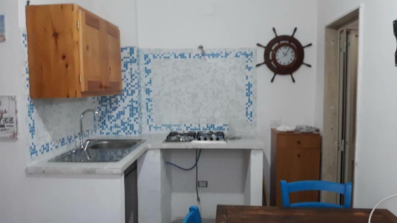 Villino Celeste Fronte Spiaggia 托雷拉皮罗 外观 照片